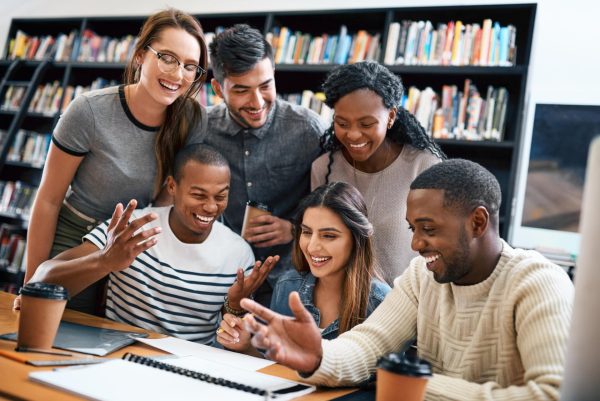 Étudiants étrangers