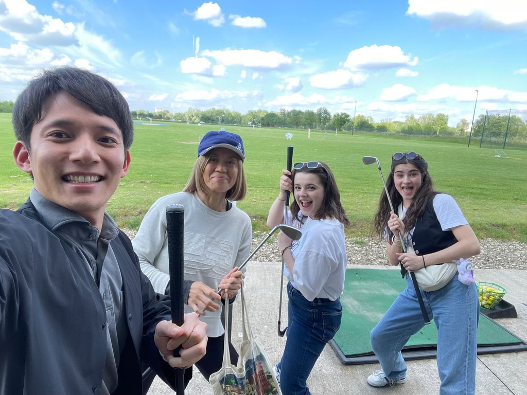 Instant détente en jouant au golf