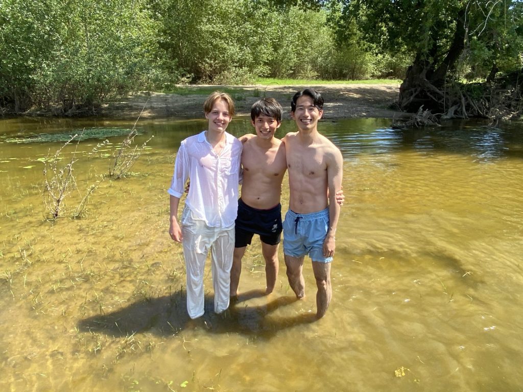 Les pieds dans l'eau